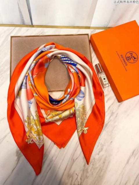 Hermes Women Scarves