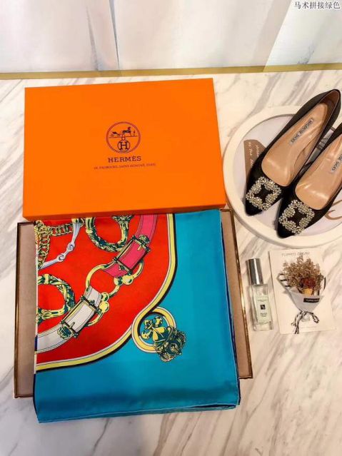 Hermes Women Scarves