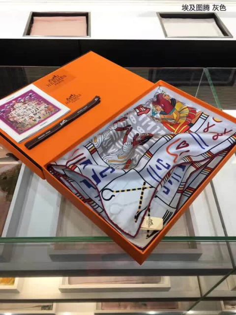 Hermes 2018 Women Scarves