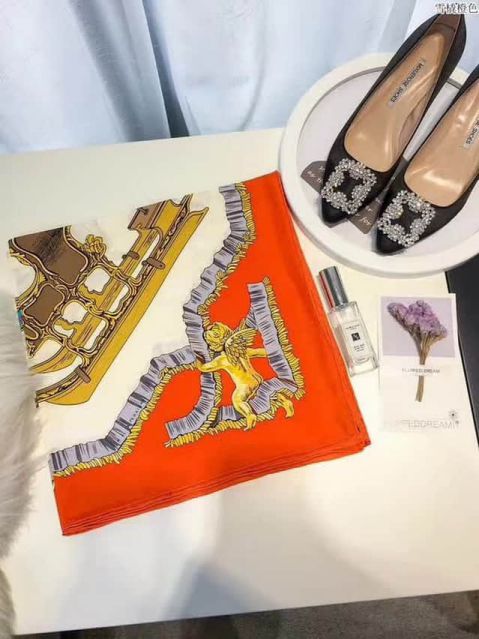 Hermes Women Scarves