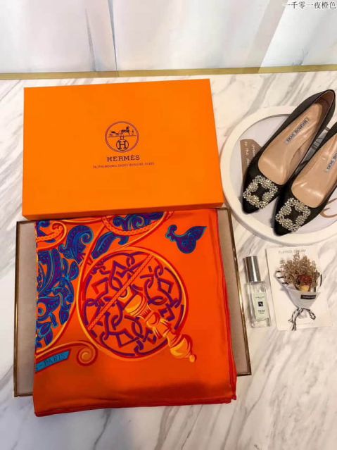 Hermes Women Scarves