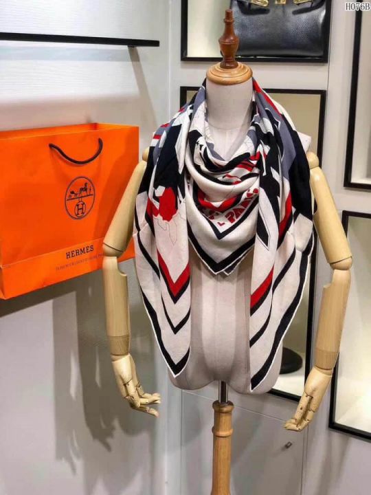 Hermes Women Scarves