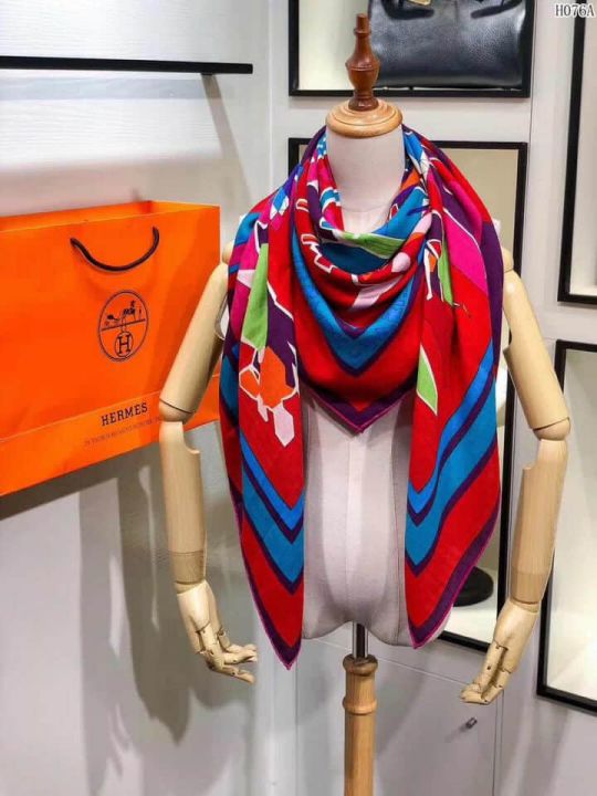 Hermes Women Scarves