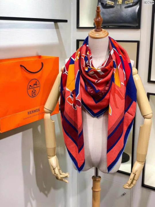 2018 Women Scarves