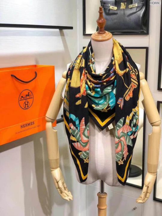 Hermes 2018 Women Scarves