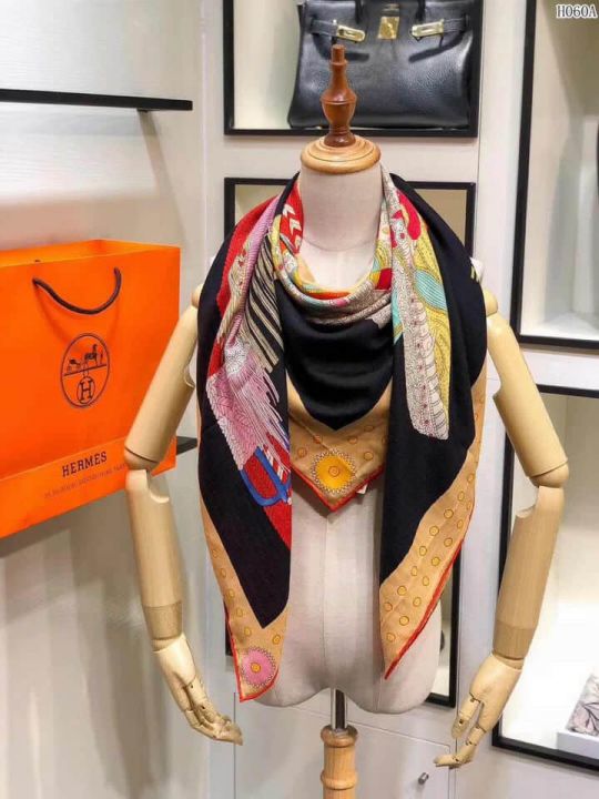 Hermes 2018 Women Scarves