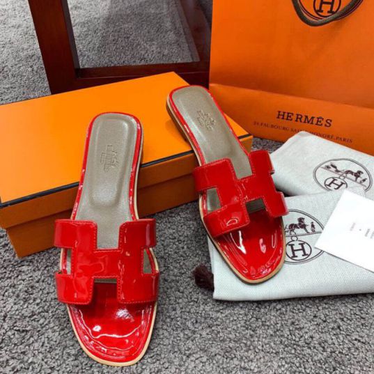 Hermes Coat of paint Classic Patent Women Slippers