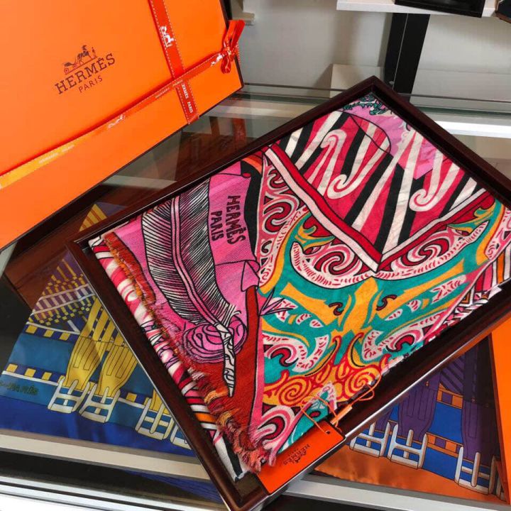 Hermes Women Scarves