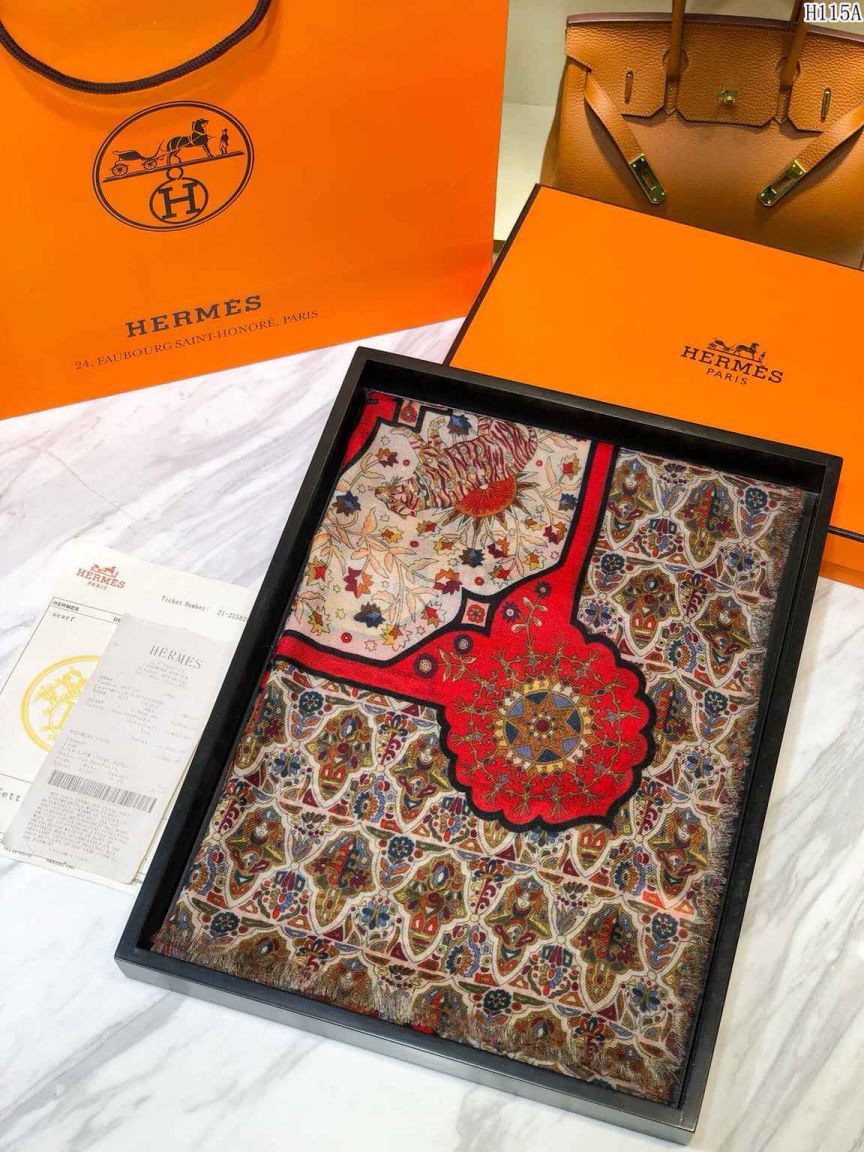 Hermes Women Scarves