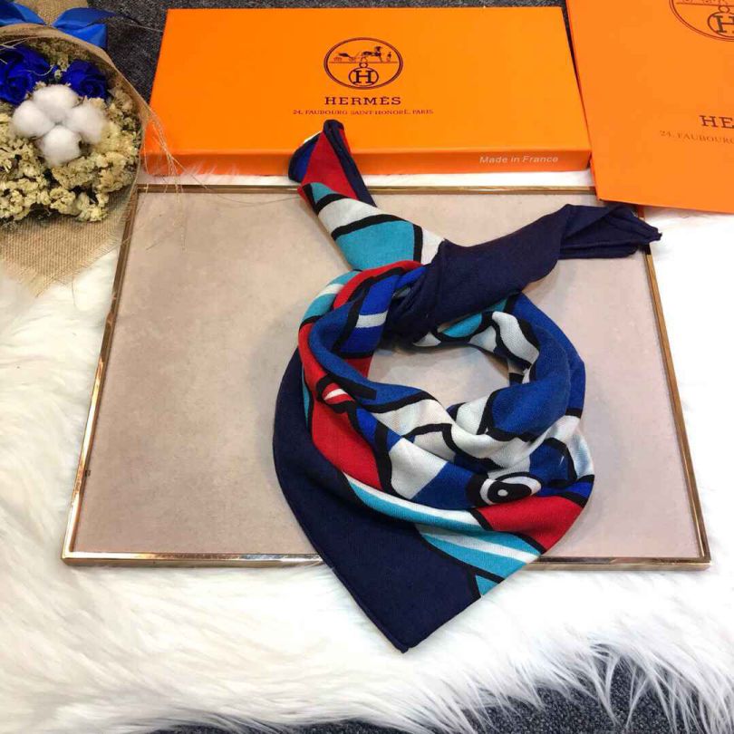 Hermes Women Scarves