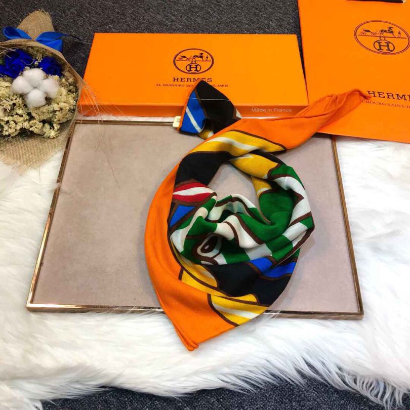 Hermes Women Scarves