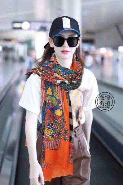 Hermes Women Scarves