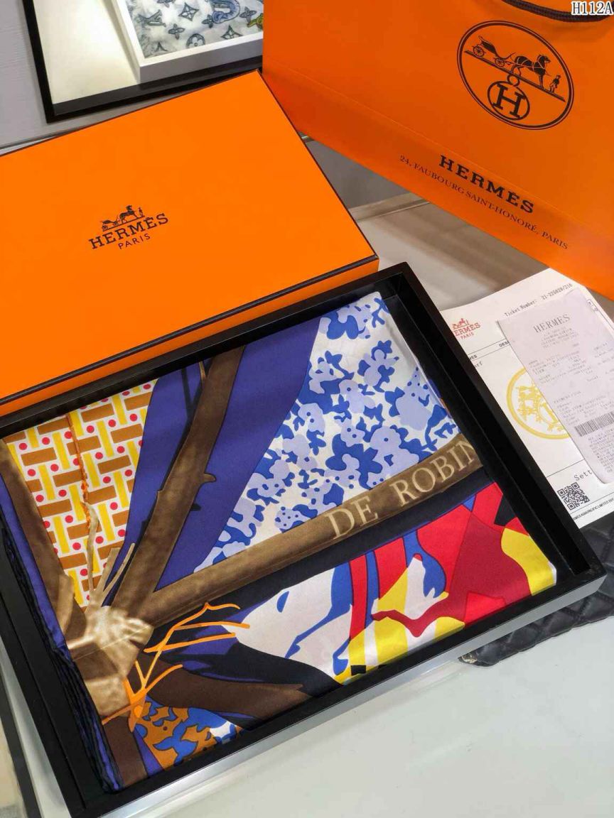 Hermes Women Scarves