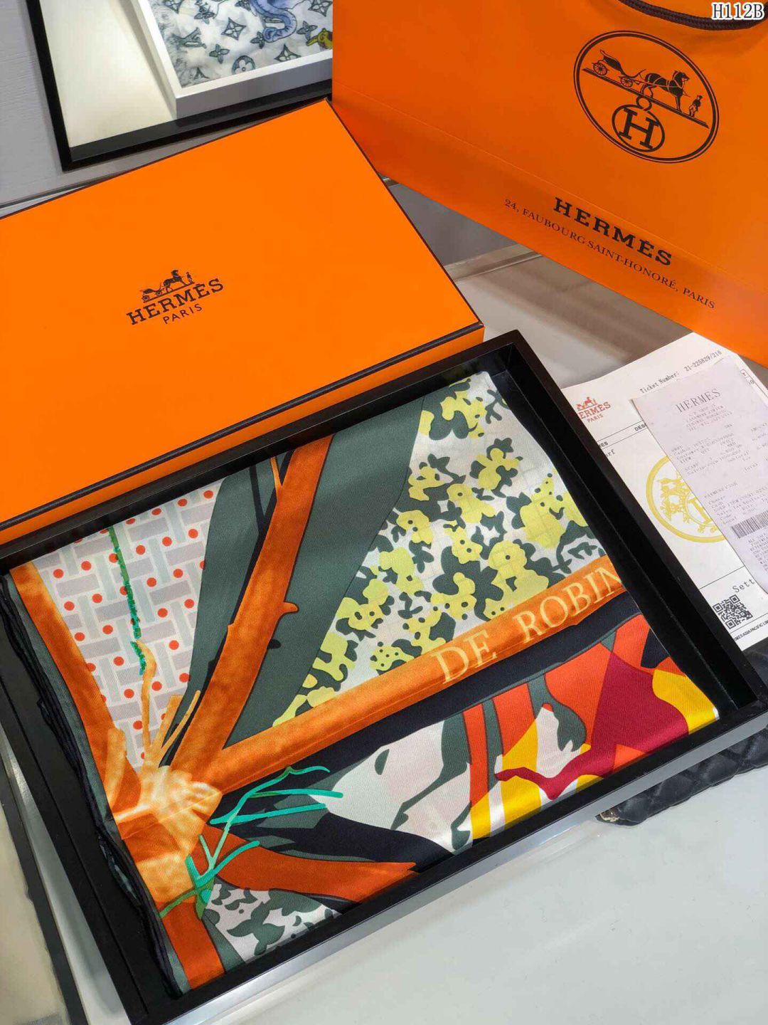 Hermes Women Scarves