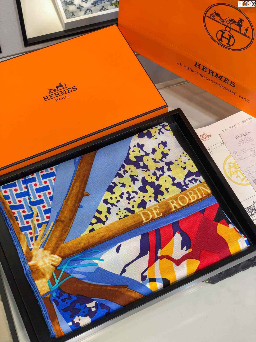 Hermes Women Scarves