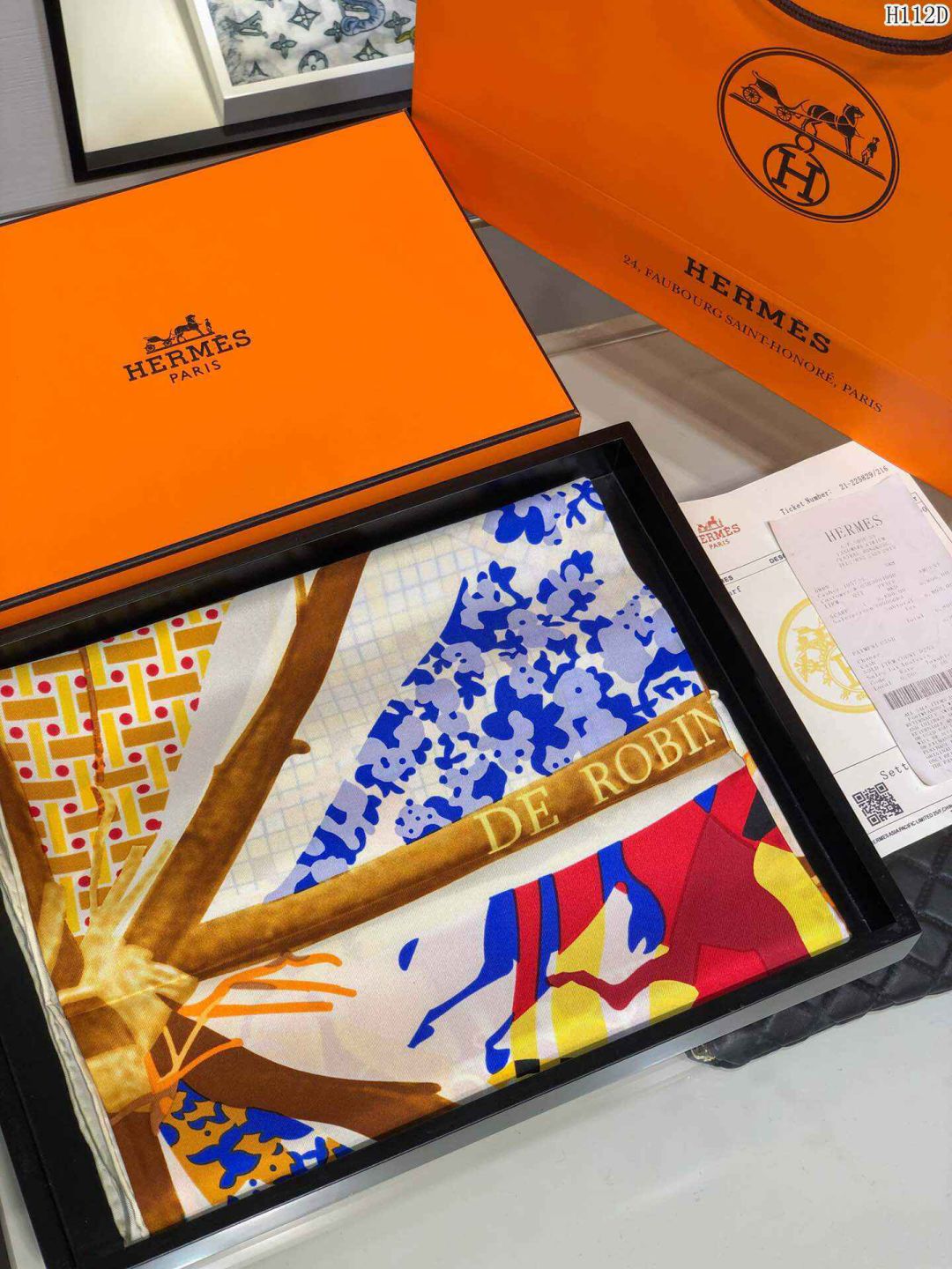 Hermes Women Scarves