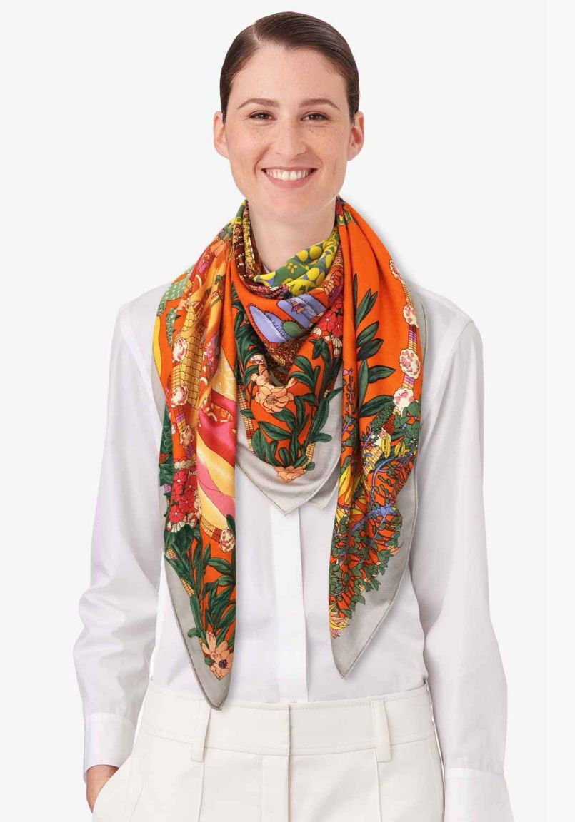 Hermes 70% Cashmere 30% Silk Women Scarves