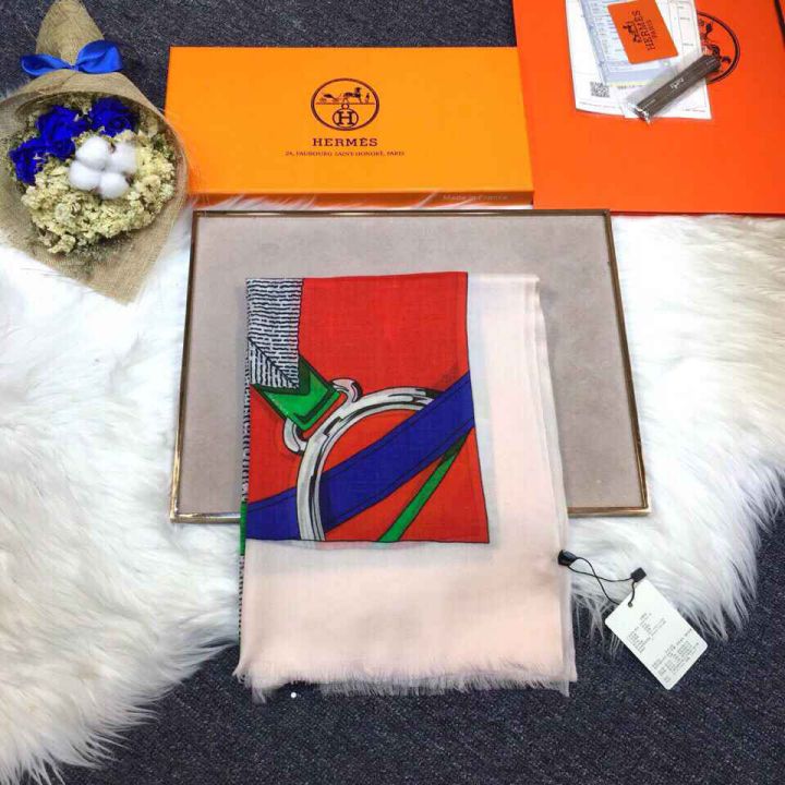 Hermes Women Scarves