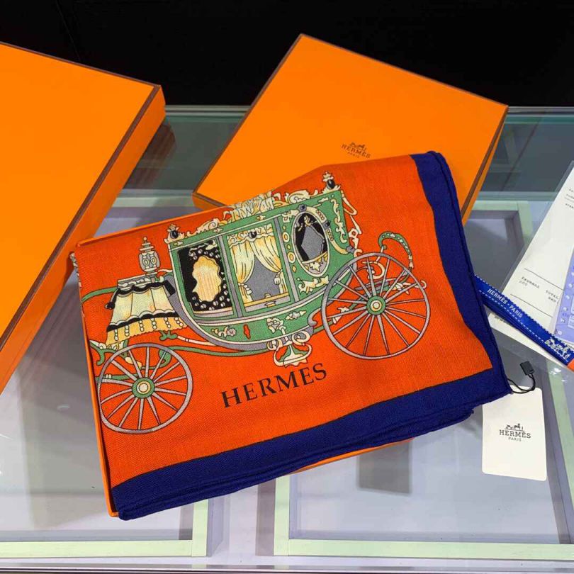 Hermes Women Scarves