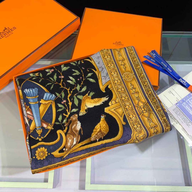 Hermes Women Scarves