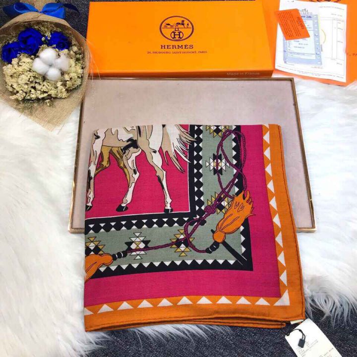 Hermes Women Scarves