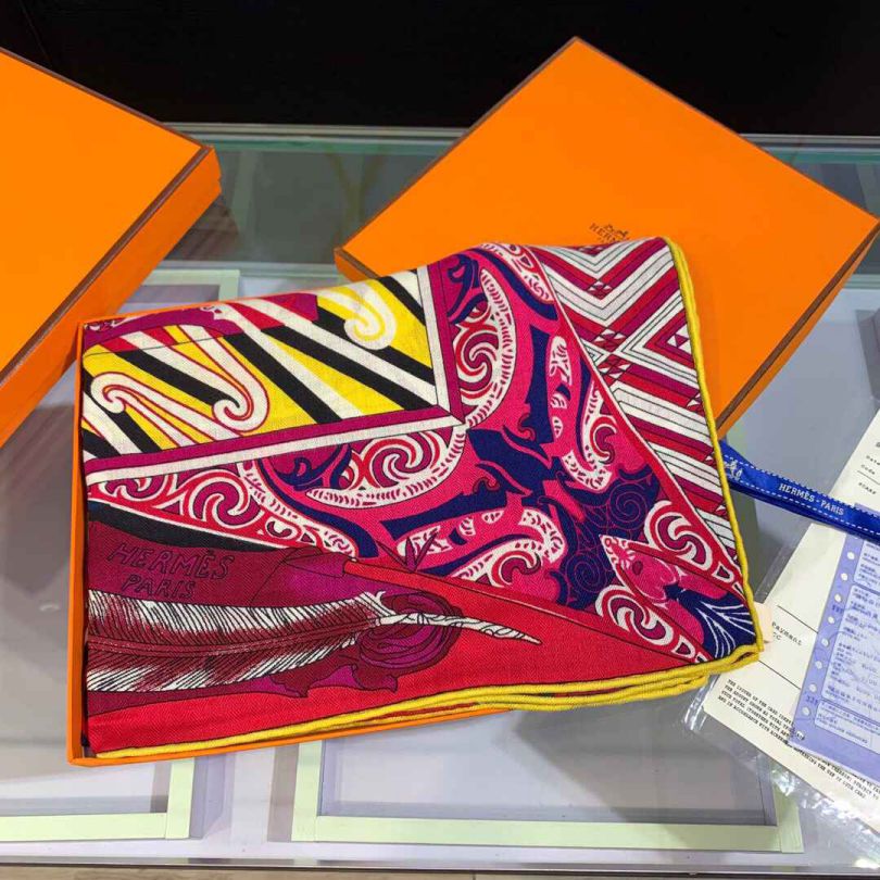 Hermes Women Scarves