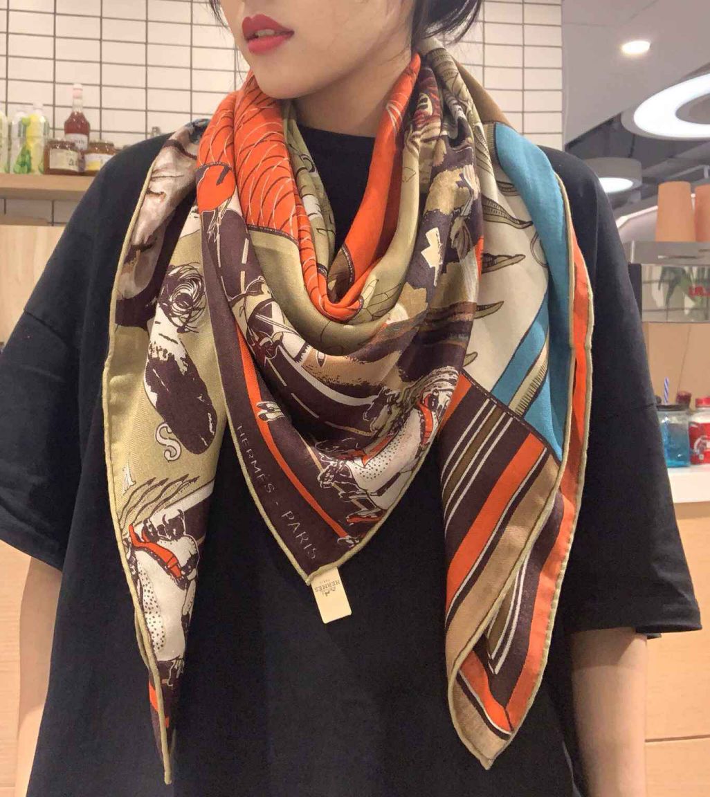 Hermes Women Scarves