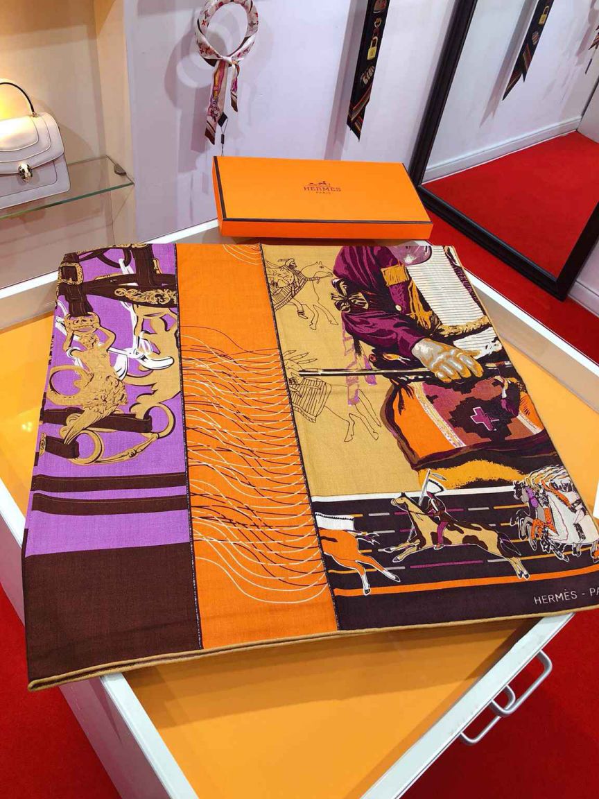 Hermes 50% Silk 50% Cashmere Women Scarves