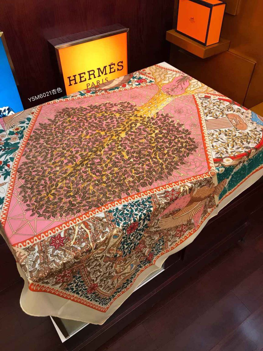 Hermes 30% Silk 70% Cashmere Women Scarves