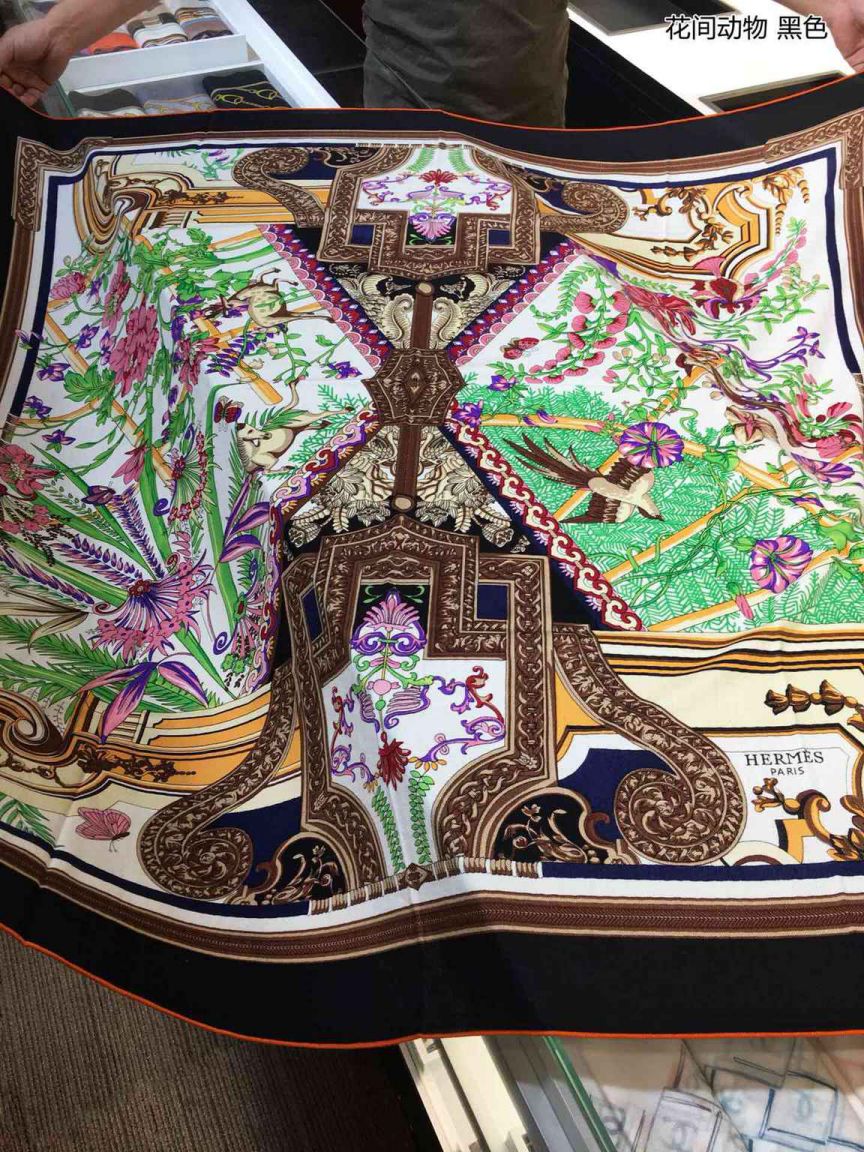 Hermes Women Scarves