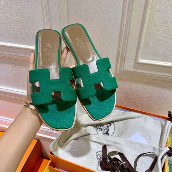 2019 Classic Women Slippers