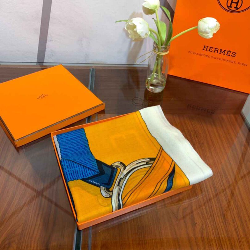 Hermes Women Scarves