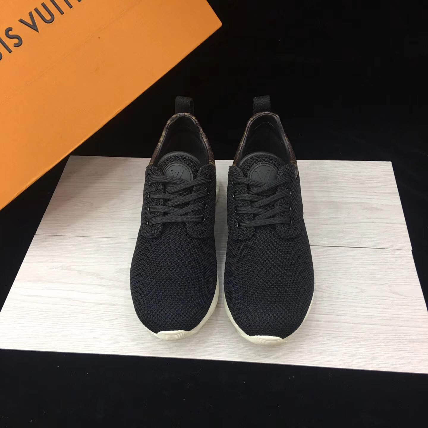 m Canvas Men Sneakers