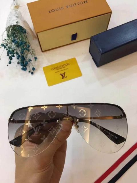 LV Women Sunglasses