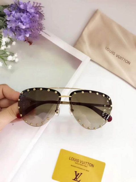 LV Women Sunglasses