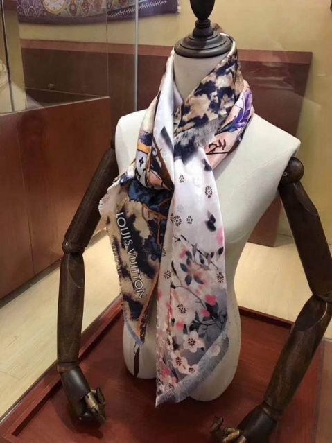 2018 LV Silk Square Women Scarves