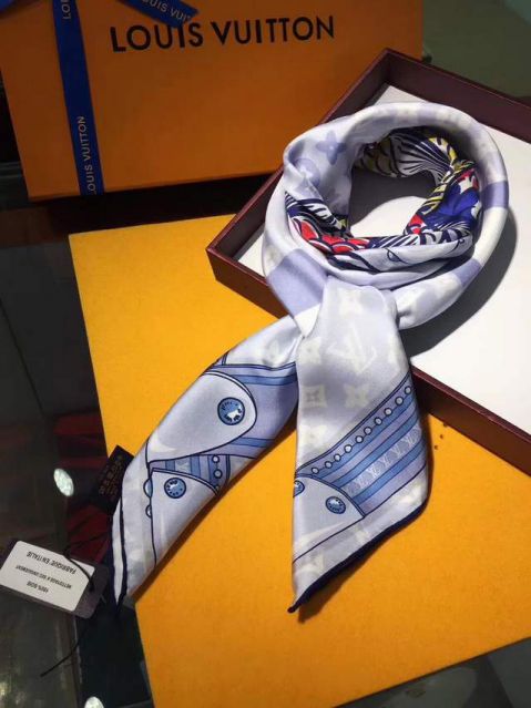 2018 LV Silk Square Women Scarves