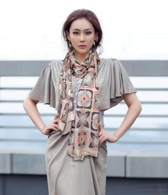 2018 LV Silk Women Scarves