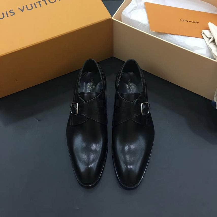 LV Men Leather Shoes