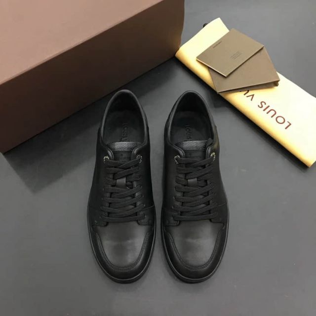 LV Men Leather Shoes