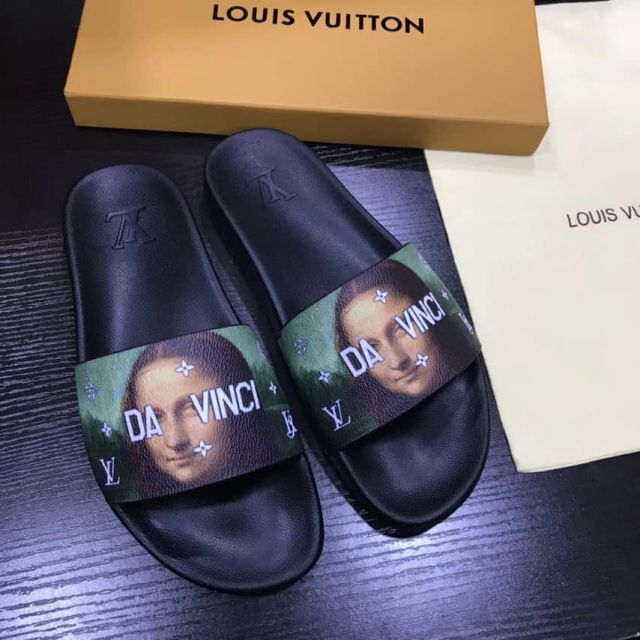 LV WATERFRONT Men Sandals