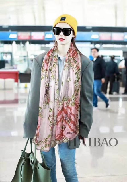 2018 LV 100% Silk Women Scarves