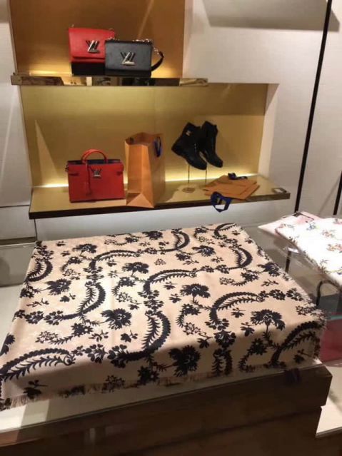 LV Silk Square Women Scarves