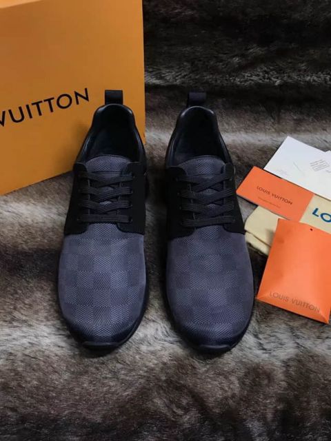 LV Men Leather Shoes