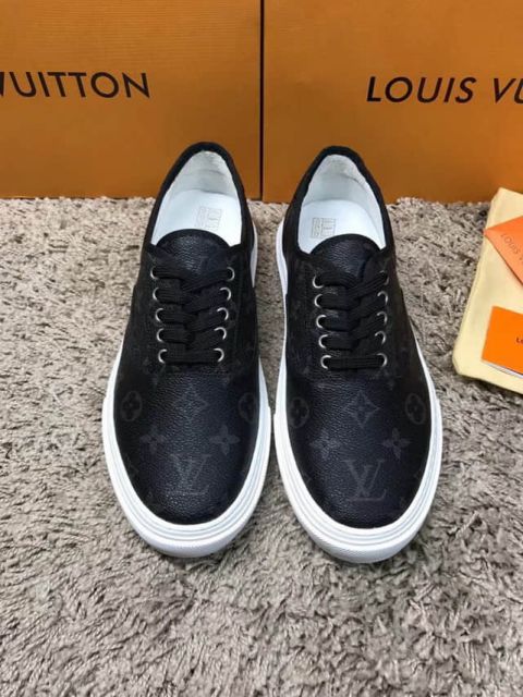 LV Men Leather Shoes