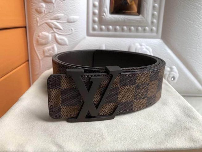 LV Classic INIALES Men Belts