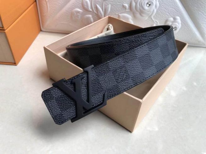 LV Classic INIALES Men Belts