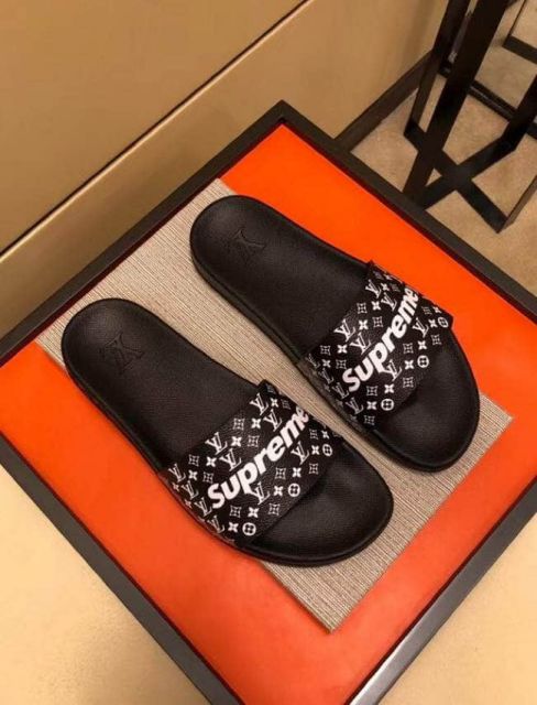 LV Men Slippers