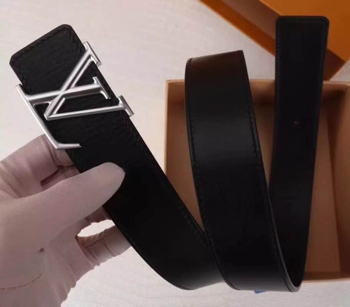 LV Men Leather Belts