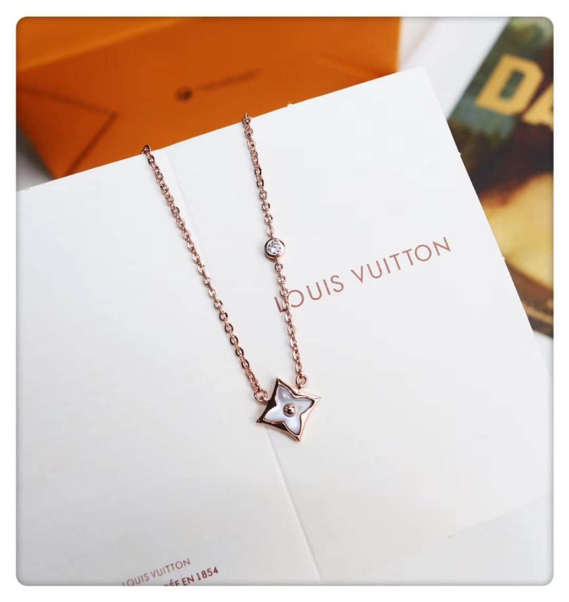 LV 925 Silver LV Round Necklaces